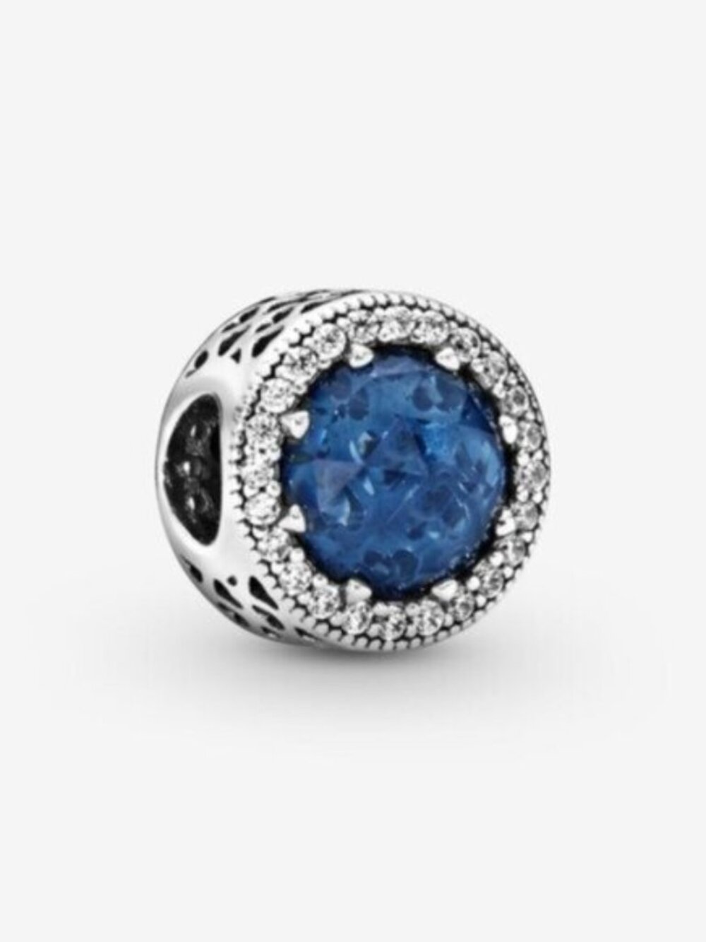 Pandora sparkling dark blue charm